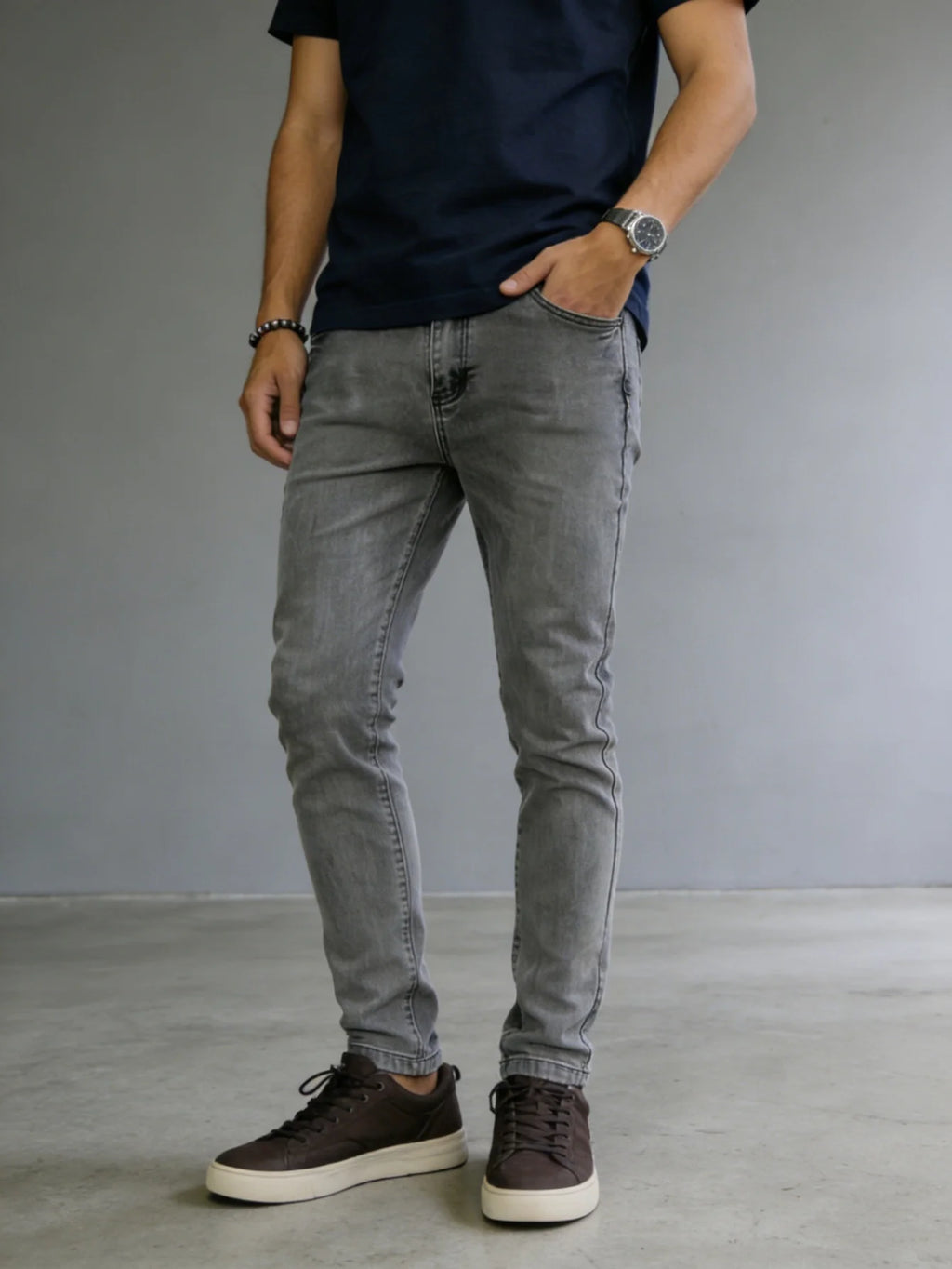 Gray Y2k Drip Slim Fit Jeans For Man Original Unisex Street Casual Denim Pants No accessories or belts included