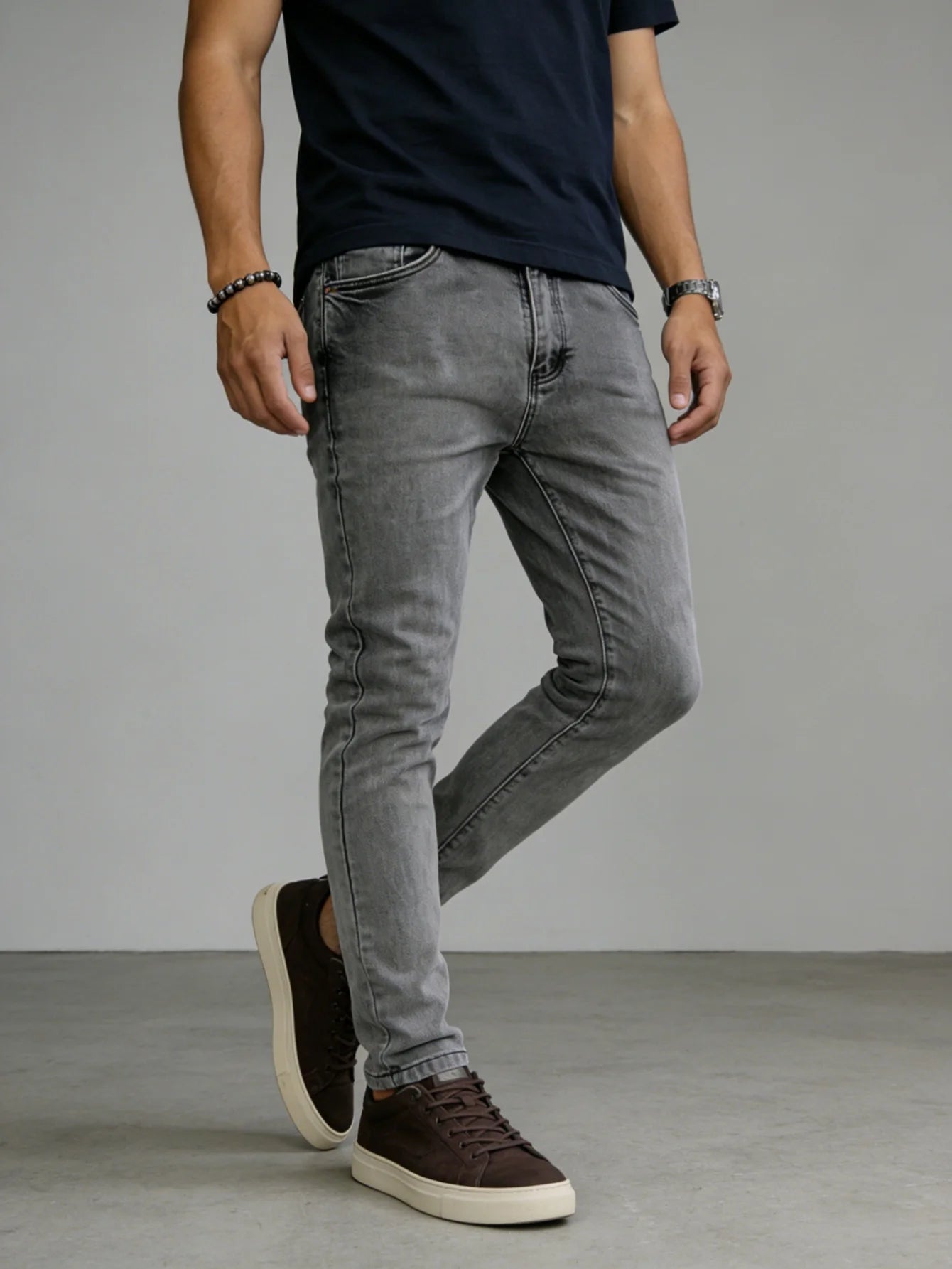 Gray Y2k Drip Slim Fit Jeans For Man Original Unisex Street Casual Denim Pants No accessories or belts included