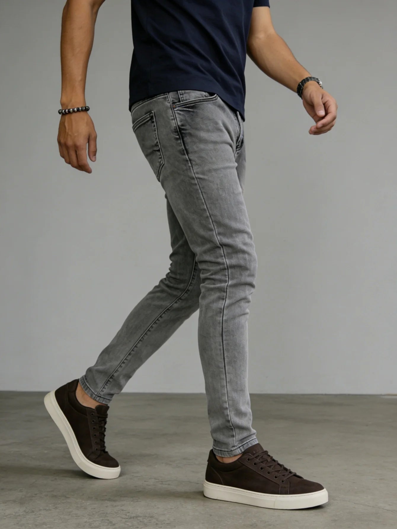 Gray Y2k Drip Slim Fit Jeans For Man Original Unisex Street Casual Denim Pants No accessories or belts included
